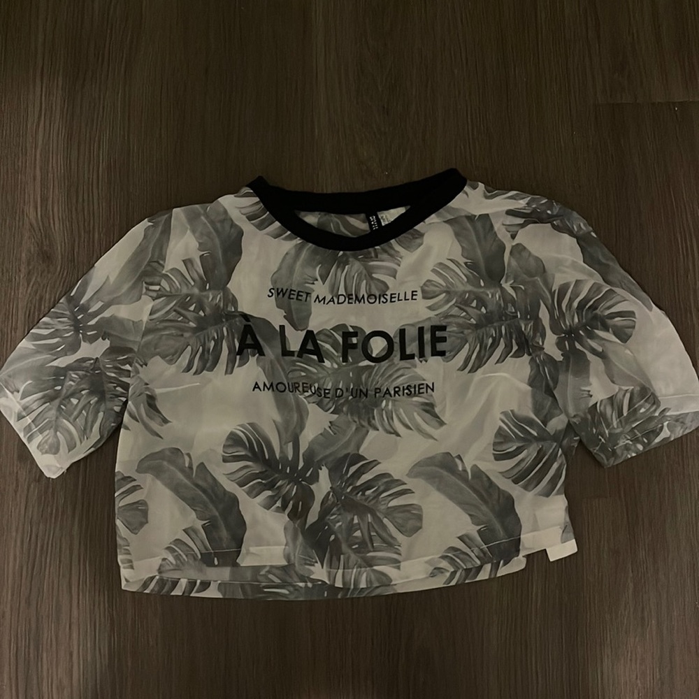 H&M crop t shirt